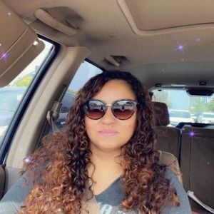 Meet your Posher, Sandra